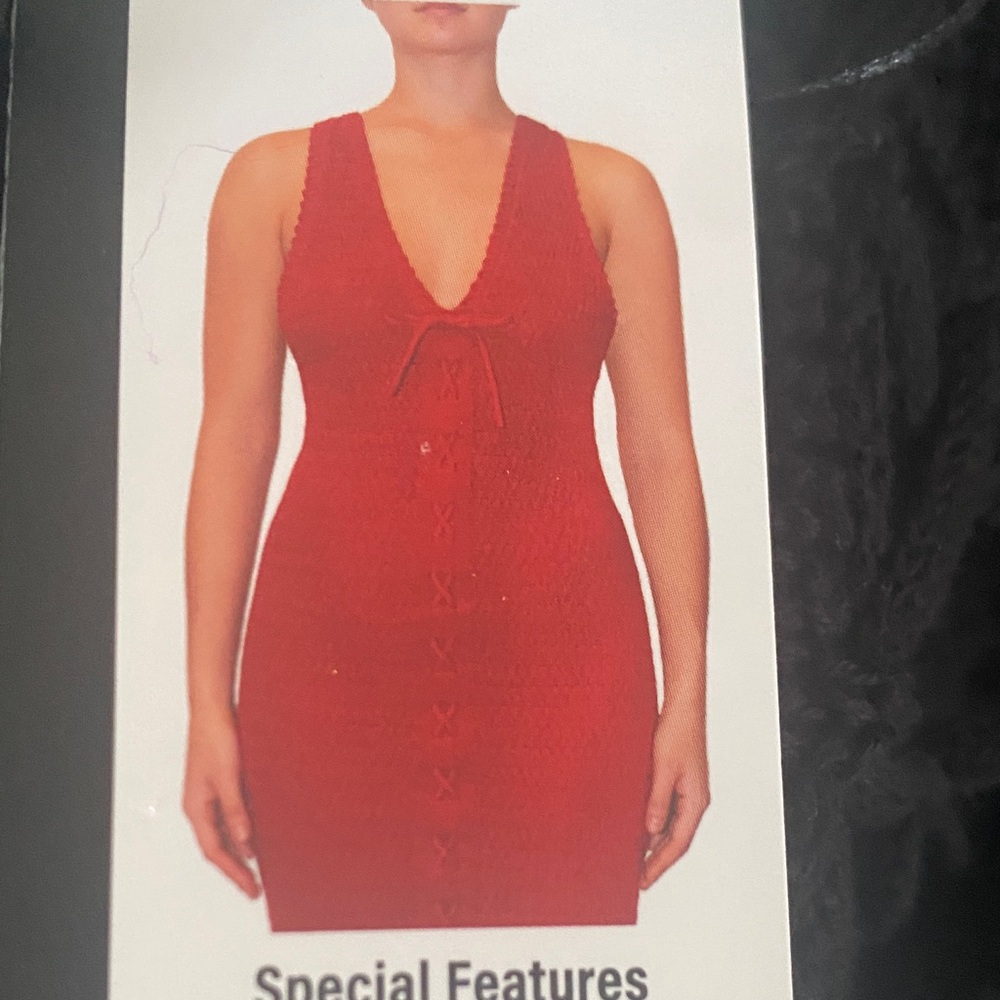 Elegant Red Sleeveless Dress